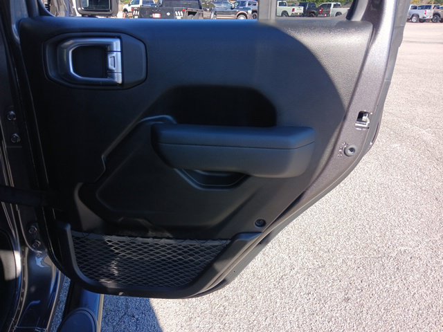 Used 2025 Jeep Gladiator Sport AWD/4WD image 26