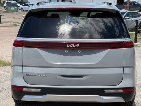 Used 2022 Kia Carnival SX FWD image 5