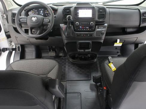 Used 2025 RAM ProMaster 2500 w/ Convenience Group image 9