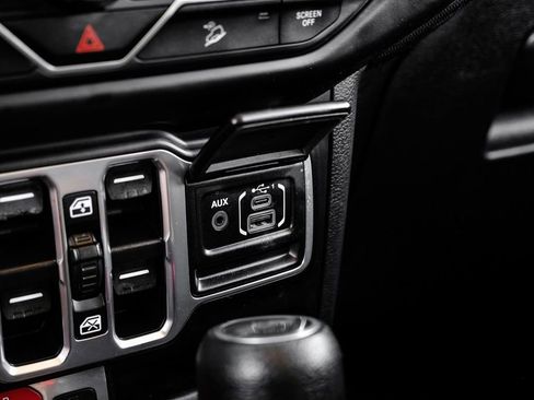 Used 2020 Jeep Wrangler Unlimited Rubicon image 24