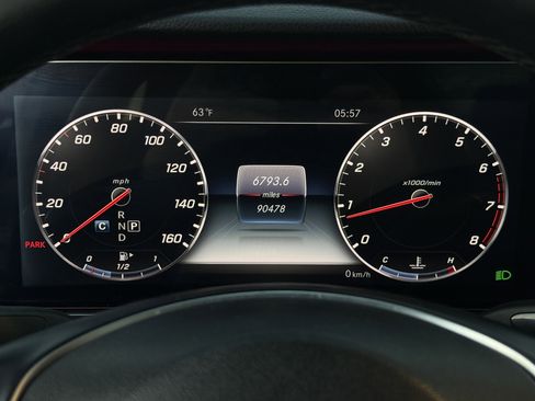 Used 2018 Mercedes-Benz E 300 image 20