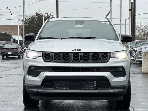 New 2026 Jeep Compass Latitude w/ Sun and Sound Group image 9