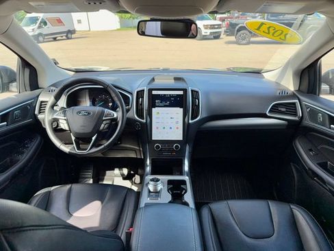 Used 2021 Ford Edge Titanium w/ Equipment Group 301A AWD/4WD image 15