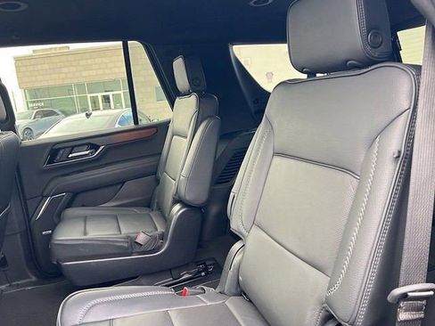 Certified 2025 GMC Yukon Denali image 18