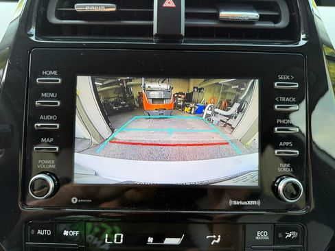 Used 2021 Toyota Prius L Eco FWD image 25
