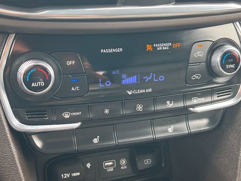 Used 2020 Hyundai Santa Fe SEL w/ Convenience Package FWD image 19