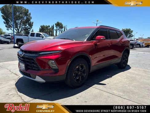 Used 2024 Chevrolet Blazer LT FWD image 1