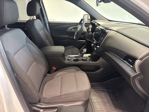 Certified 2023 Chevrolet Traverse LT image 13