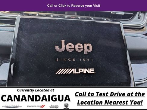 Used 2022 Jeep Grand Cherokee Trailhawk AWD/4WD image 19