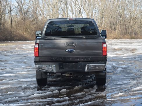 Used 2016 Ford F250 XLT w/ Camper Package image 21