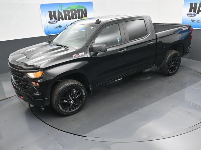 Used 2024 Chevrolet Silverado 1500 Custom Trail Boss AWD/4WD image 21