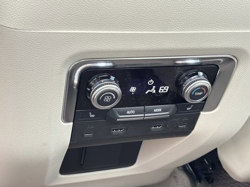 New 2026 GMC Yukon Denali w/ Denali Reserve Package AWD/4WD image 23