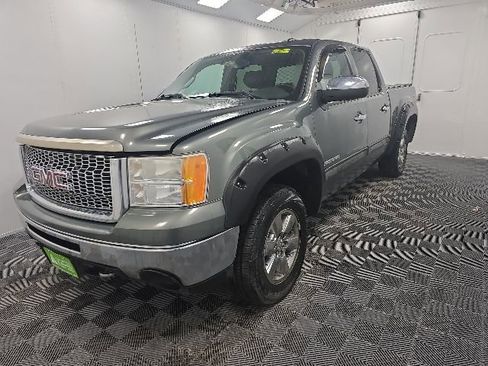 Used 2011 GMC Sierra 1500 SLT w/ Chrome Essentials Package AWD/4WD image 3