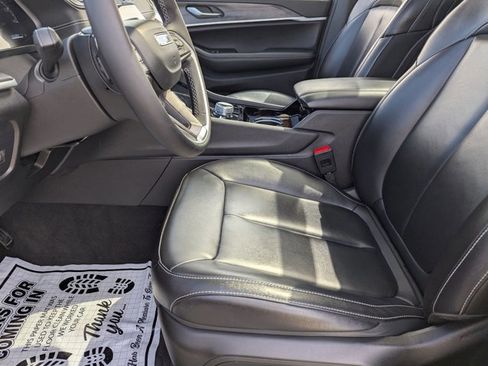 Used 2023 Jeep Grand Cherokee Limited w/ Black Appearance Package image 16