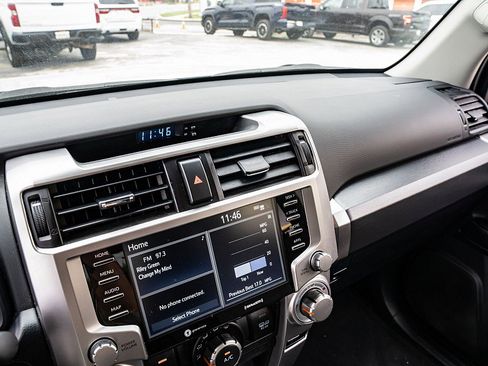 Used 2022 Toyota 4Runner SR5 RWD image 29