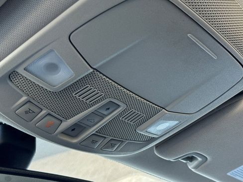 Used 2020 Ford Fusion SE FWD image 24