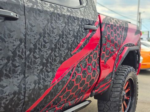 Used 2020 Chevrolet Silverado 1500 RST image 8