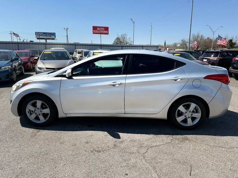 Used 2013 Hyundai Elantra GLS image 6