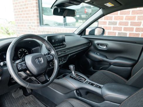 Used 2024 Honda HR-V Sport image 13