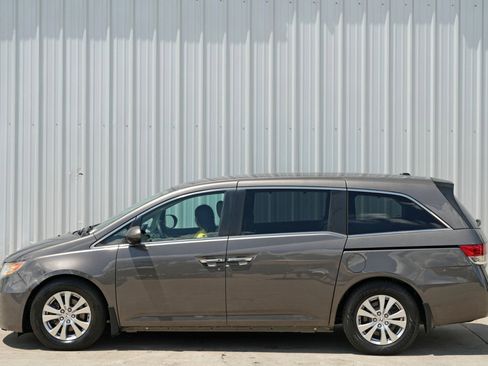 Used 2016 Honda Odyssey SE image 42
