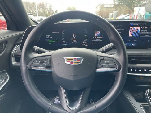 Used 2025 Cadillac XT4 Premium Luxury AWD/4WD image 11