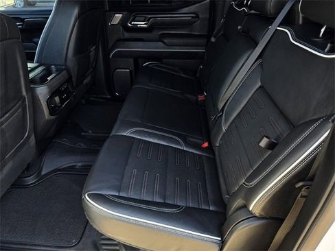 Used 2023 GMC Sierra 1500 AT4X image 24