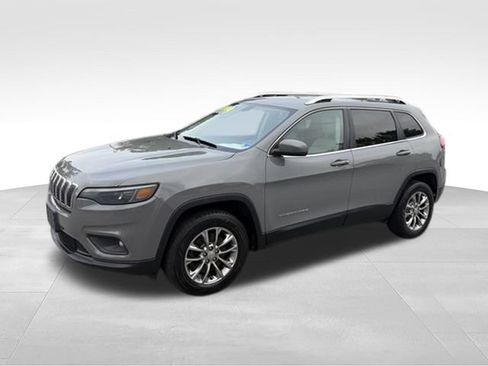 Used 2020 Jeep Cherokee Latitude Plus w/ Travel & Safety Group AWD/4WD image 20