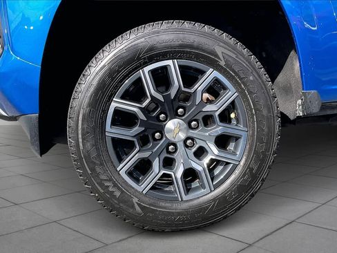 Used 2023 Chevrolet Colorado LT w/ LT Convenience Package RWD image 10