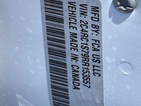 Used 2024 Chrysler Pacifica Limited FWD image 35