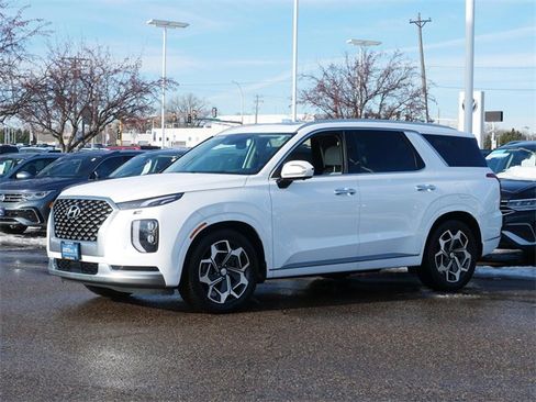 Used 2021 Hyundai Palisade Calligraphy image 3