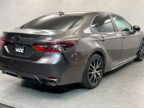 Used 2024 Toyota Camry SE FWD image 6