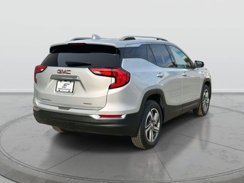 Used 2021 GMC Terrain SLT image 5