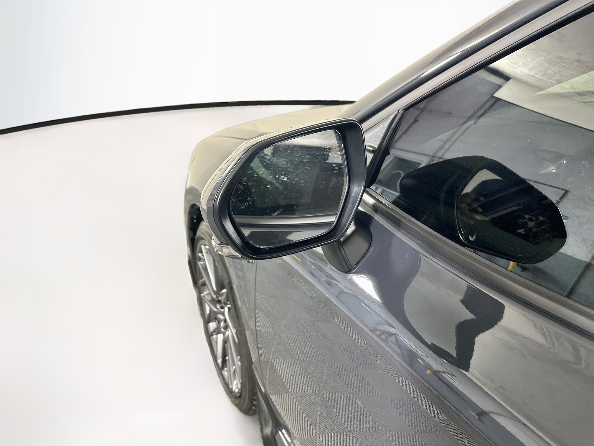 Used 2025 Toyota Camry SE FWD image 10