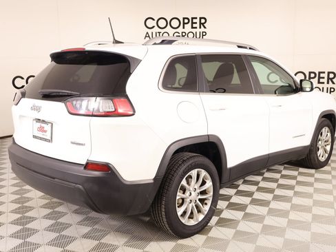 Used 2019 Jeep Cherokee Latitude w/ Popular Appearance Group FWD image 19
