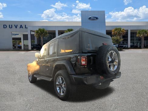 Used 2020 Jeep Wrangler Unlimited Sahara image 6