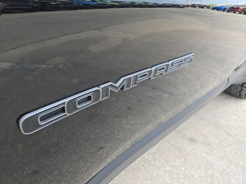 Used 2024 Jeep Compass Trailhawk image 23