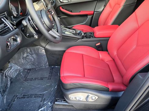 New 2026 Porsche Macan S image 25