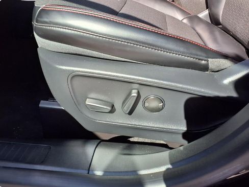 Used 2024 Ford Escape ST-Line w/ Tech Pack #1 AWD/4WD image 32