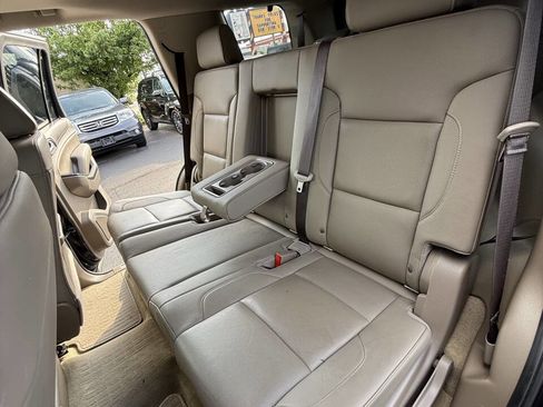 Used 2018 GMC Yukon SLT AWD/4WD image 34