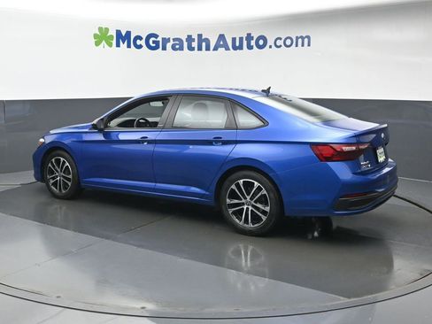 Used 2023 Volkswagen Jetta Sport image 21