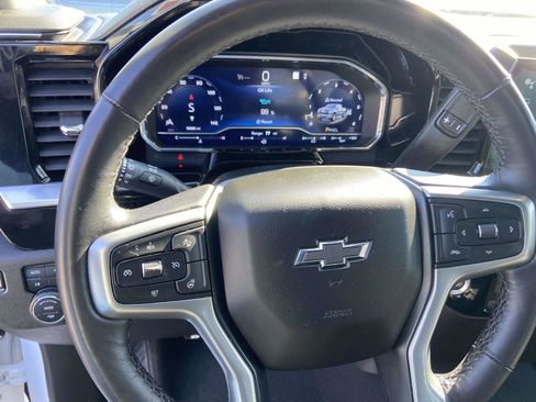 Certified 2022 Chevrolet Silverado 1500 RST w/ Z71 Off-Road Package image 10