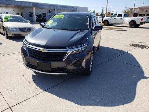 Used 2023 Chevrolet Equinox LT image 1