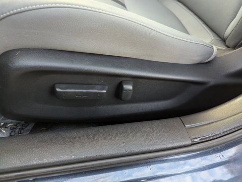 Used 2019 Honda Civic EX image 16