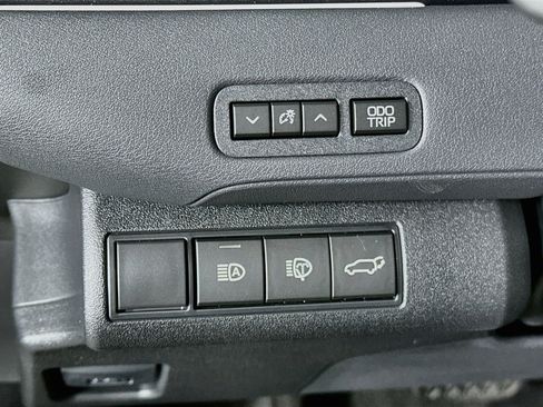 Used 2026 Toyota bZ AWD/4WD image 16