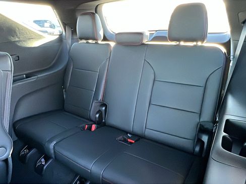 New 2026 Chevrolet Traverse RS image 15