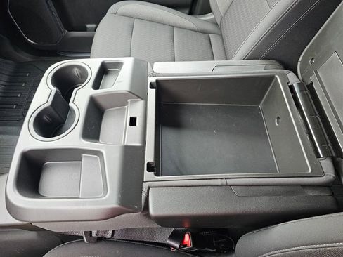 Certified 2025 GMC Sierra 1500 SLE w/ Preferred Package image 31