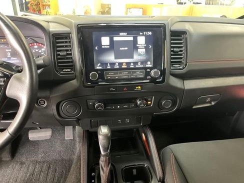 Used 2024 Nissan Frontier Pro-X image 21