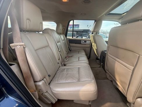 Used 2013 Ford Expedition XLT image 22