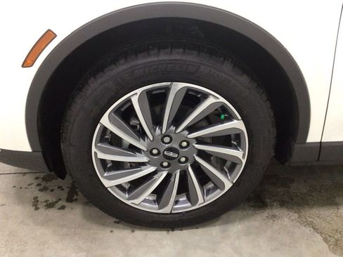 Used 2024 Lincoln Corsair Reserve w/ Equipment Group 201A image 8