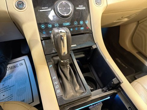Used 2014 Ford Taurus Limited w/ Equipment Group 301A image 21